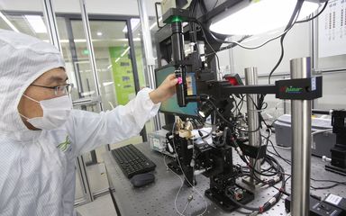 从光子芯片到类脑芯片 中国芯助跑人工智能技术开发